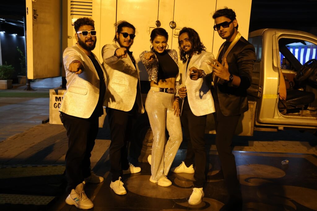 Kamli Saga - The Best DJ Based Band in Mumbai