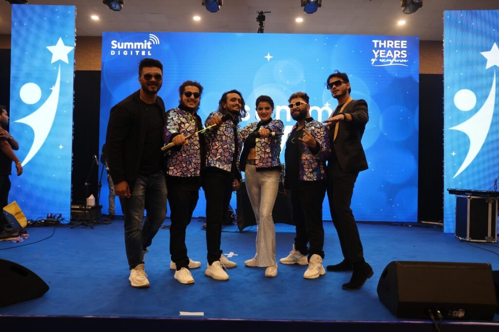 Kamli Saga - The Best DJ Based Band in Mumbai