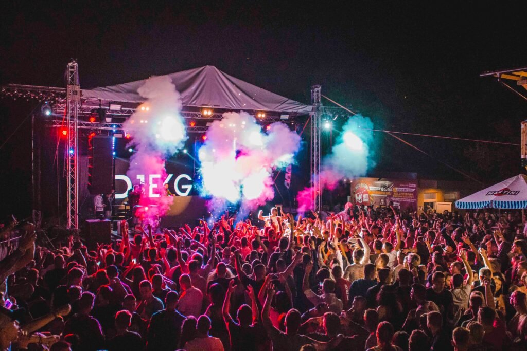 Kamli Saga - The Best DJ Based Band in Mumbai